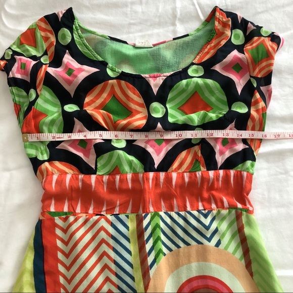 ❌ Funky and Colourful Mid Rise Dress - Picture 5 of 11